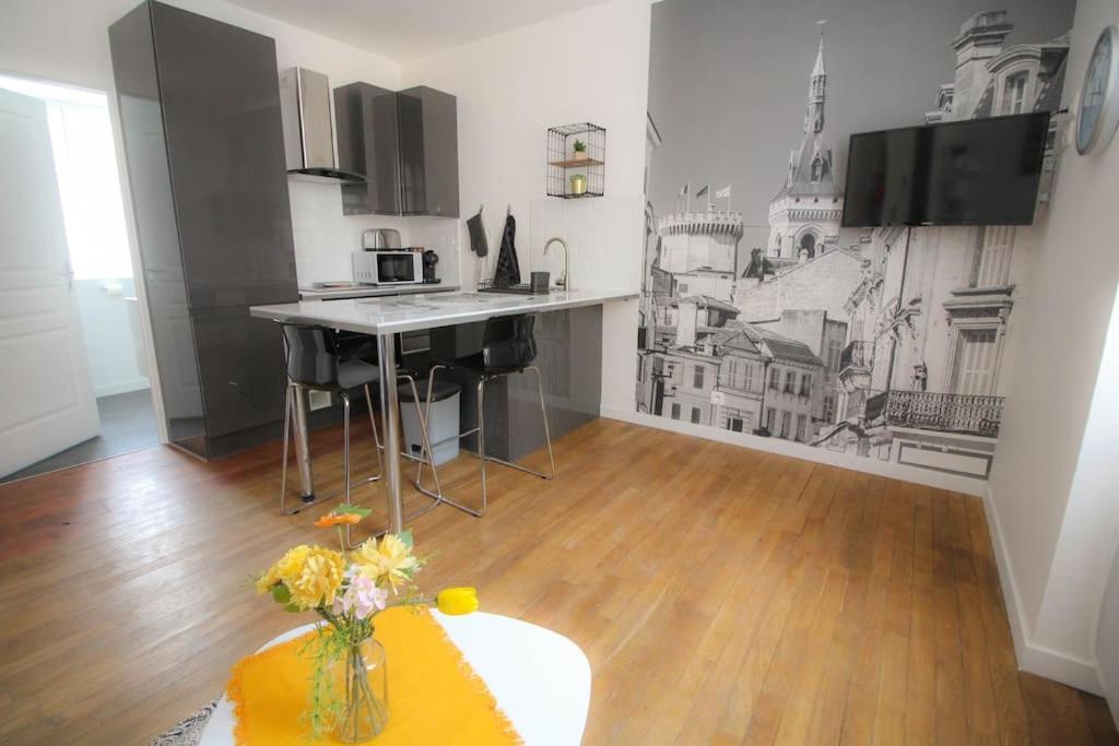 Le Pastel - Grand Studio Renove Angoulême Buitenkant foto