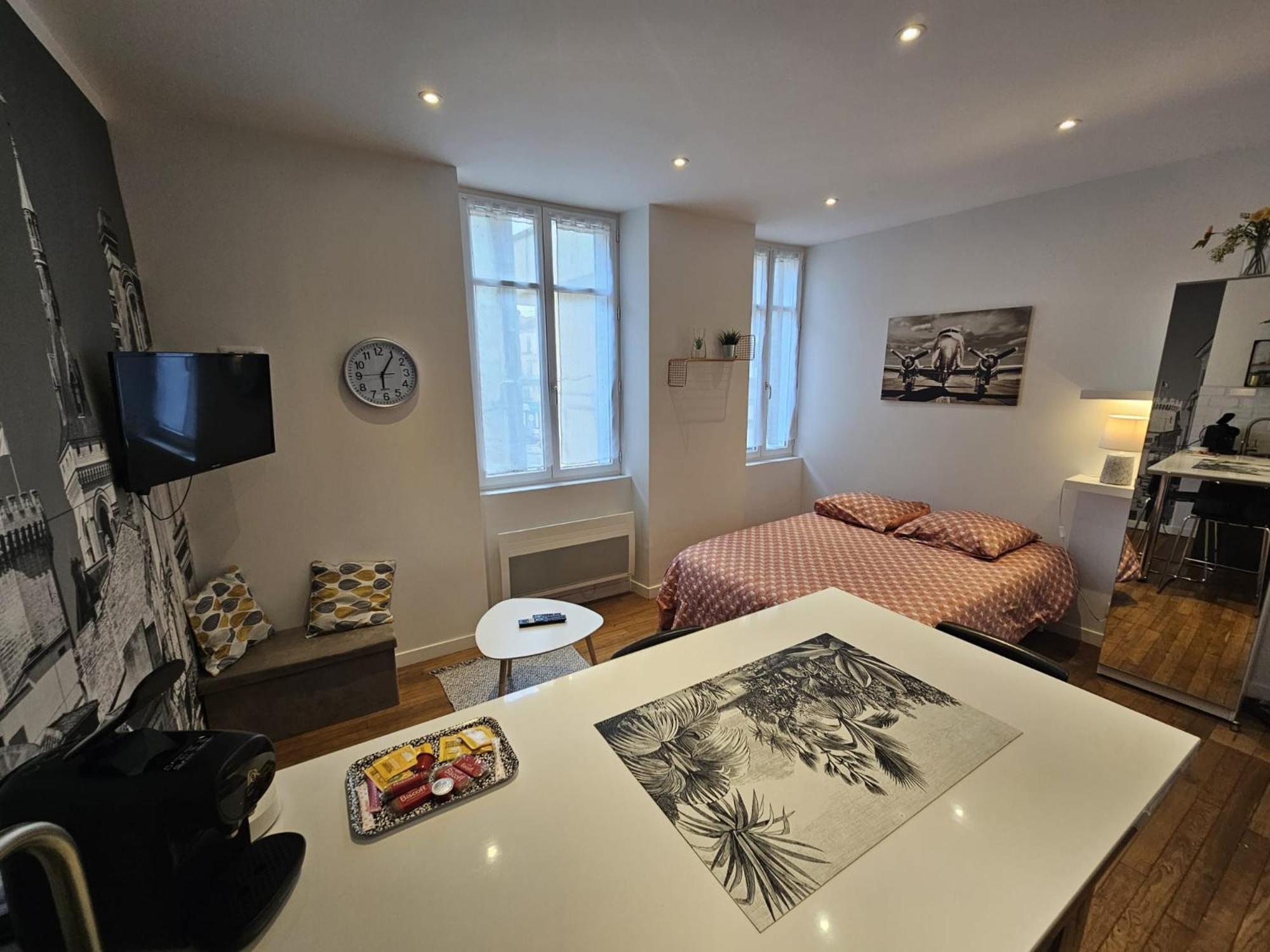 Le Pastel - Grand Studio Renove Angoulême Buitenkant foto